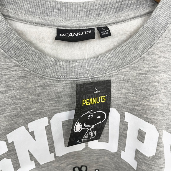 NWT Peanuts Snoopy Puffer Jacket Graphic Sweatshirt Women's Large - Picture 5 of 9